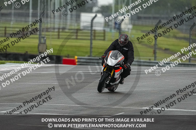 donington no limits trackday;donington park photographs;donington trackday photographs;estoril;event digital images;motorbikes;no limits;no limits trackdays;peter wileman photography;portugal;trackday;trackday digital images;trackday photos